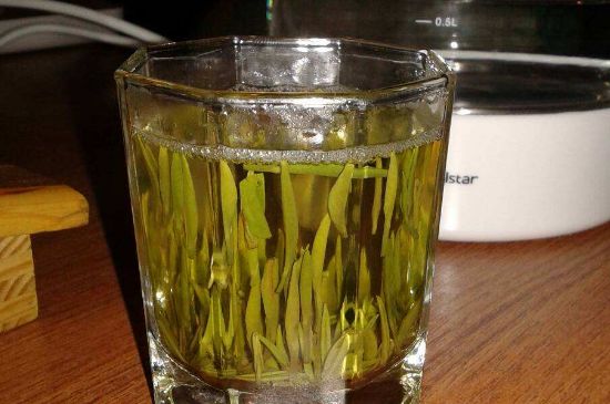 冷泡茶用什么茶葉最好，什么樣的茶適合冷泡？