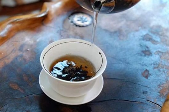 喝茶茶桌上的禮儀有哪些，泡茶待客十大禮儀不可不做！