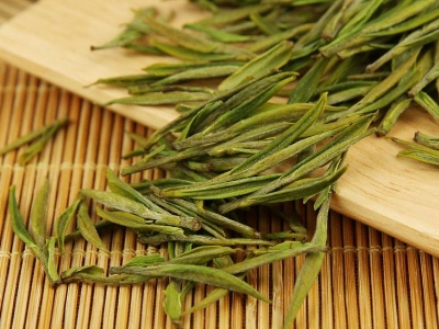 安吉白茶的功效與作用，簡單概括安吉<a href=http://www.zzniy.com/fenlei/baicha/ target=_blank class=infotextkey>白茶功效</a>