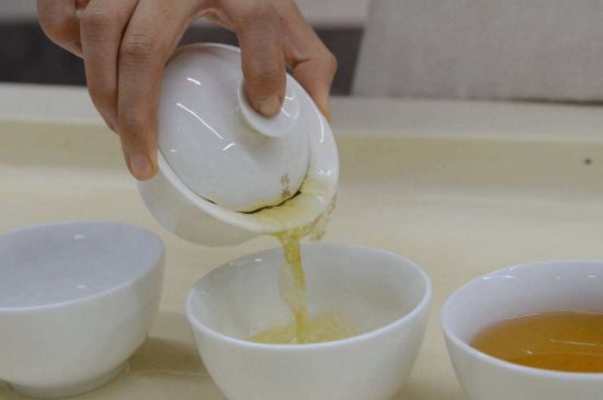 泡茶的順口溜，茶葉三泡是精華