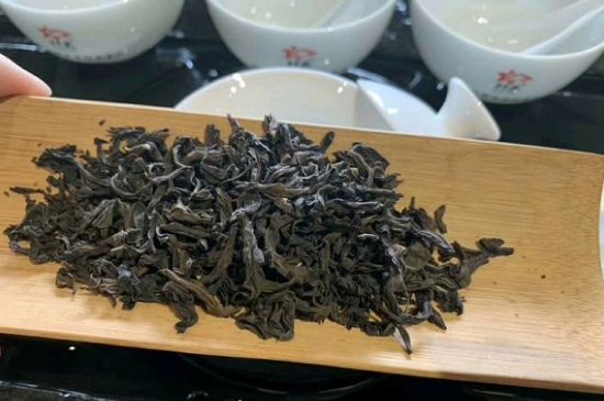 200一斤的茶葉算不算好，兩百一斤買的是中低檔茶
