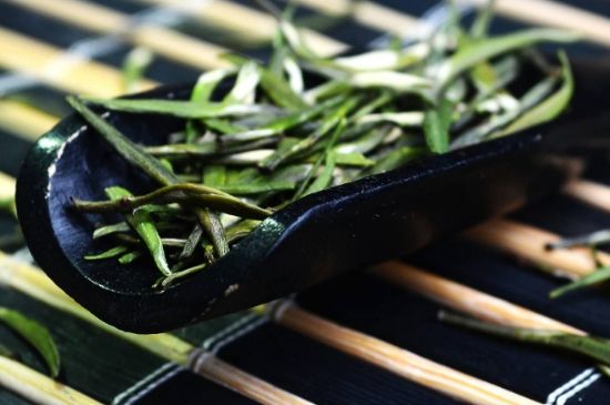 老茶和新茶哪個好，老茶好喝還是新茶好喝