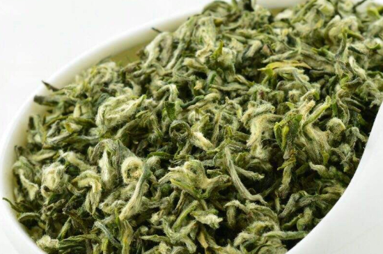 真假碧螺春泡水后區(qū)別，蘇州洞庭碧螺春怎樣鑒別好壞？