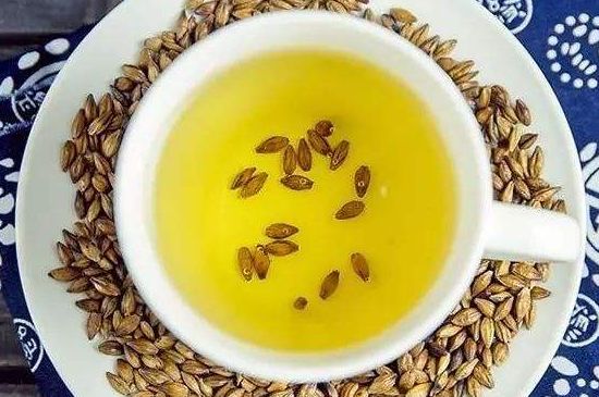 飯店喝的聞起很香的茶，餐館里的蕎麥茶還是大麥茶？