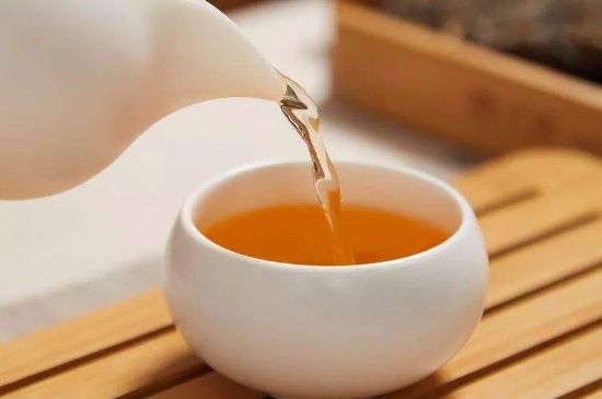 泡好的茶水放冰箱能保存多久，泡好的茶冷藏放多久？