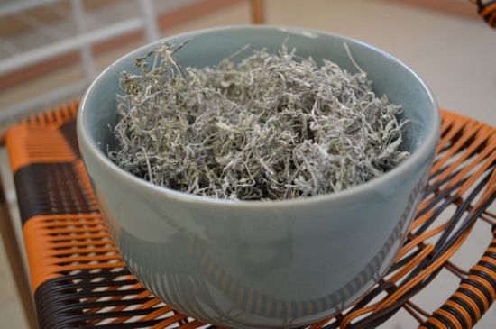 怎樣辨別莓茶發(fā)霉了，莓茶發(fā)霉和白霜的區(qū)別