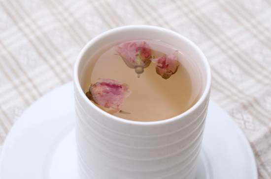 怎么判斷玫瑰花茶好不好，玫瑰花茶怎么樣鑒別