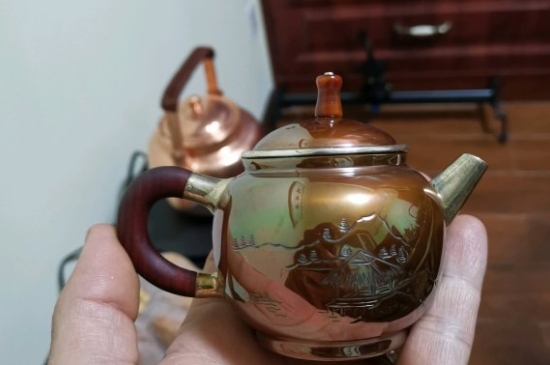 常見的七大材質(zhì)的茶具優(yōu)缺點(diǎn)，用什么材質(zhì)的茶具泡茶最好？