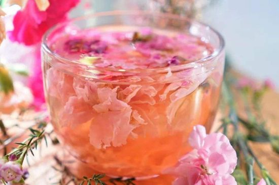玫瑰花的最佳搭配，喝玫瑰花茶搭配什么喝好？