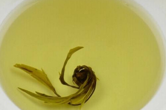 茉莉龍珠茶男人能喝嗎，男性夏季可以喝龍珠茶嗎