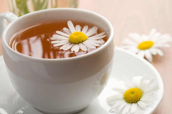 經(jīng)常菊花泡水好嗎，喝菊花茶有什么好處？