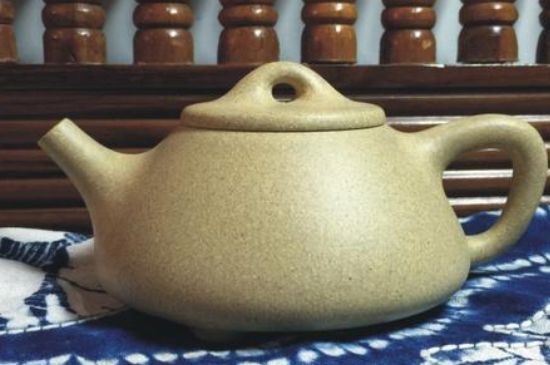 本山綠泥怎么分辨真假，真正的本山綠泥紫砂壺怎么鑒別？
