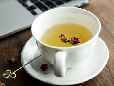 玫瑰花茶能豐胸嗎，天然豐胸花茶