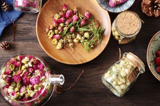 茉莉花和什么在一起喝好，茉莉花喝什么茶搭配？