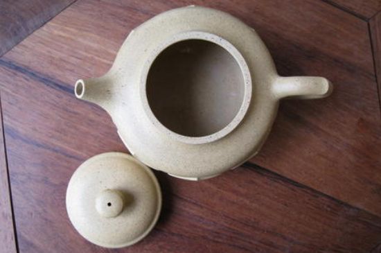 本山綠泥怎么分辨真假，真正的本山綠泥紫砂壺怎么鑒別？