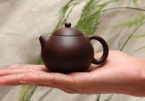 宜興紫砂壺四大經(jīng)典壺型叫什么，傳統(tǒng)紫砂四大名壺介紹