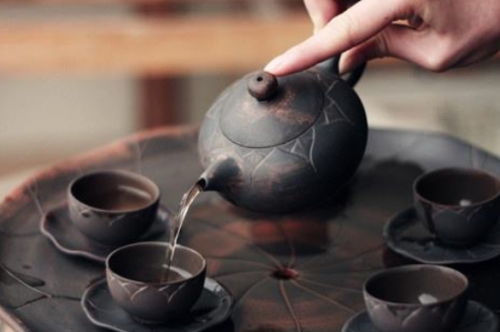 坭興陶主要泡什么茶，廣西坭興陶壺適合泡哪些茶？