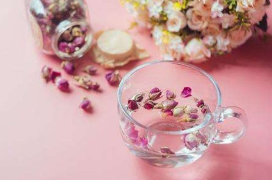 玫瑰花茶是應(yīng)該煮還是蒸，玫瑰花茶是不是煮一下效果更好？