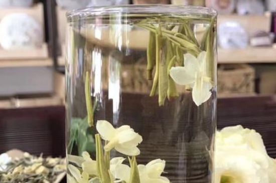 茉莉龍珠保質(zhì)期多長時(shí)間，茉莉龍珠茶放幾年了還能喝嗎？