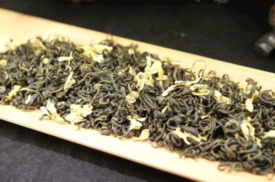 炒花飄雪是什么茶，花茶炒花是什么意思