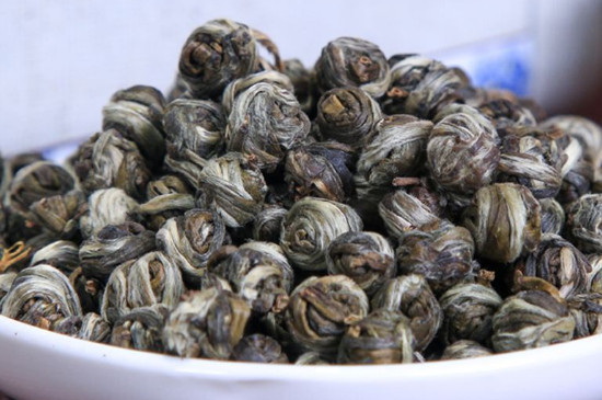 茉莉龍珠一次泡幾顆，茉莉龍珠一一杯放幾顆