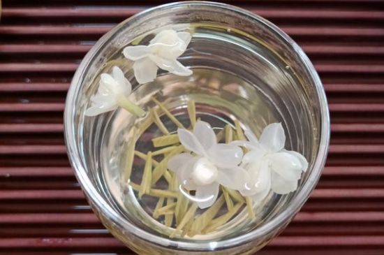 茉莉泡水禁忌，喝茉莉茶葉有什么禁忌