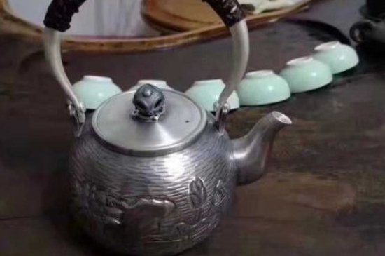 常見的七大材質(zhì)的茶具優(yōu)缺點(diǎn)，用什么材質(zhì)的茶具泡茶最好？