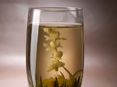 女孩喝茉莉茶的好處，茉莉花茶女生喝好嗎？