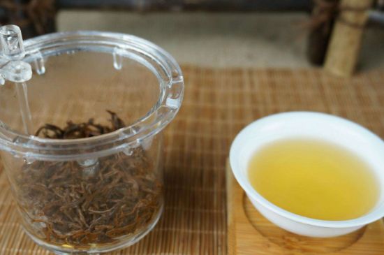 300塊錢的金駿眉能喝嗎，兩三百多金駿眉和一千多區(qū)別