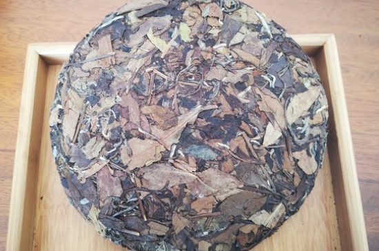 新舊白茶怎么區(qū)分，怎么分辨白茶是新還是舊