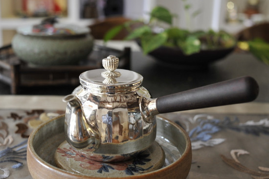 黑茶用什么壺煮最好，黑茶用什么煮效果好？