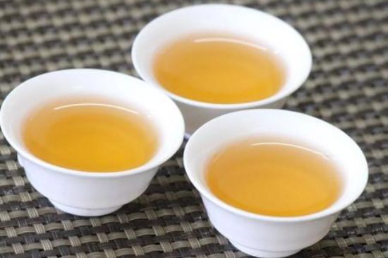 蜜蘭香和鴨屎香區(qū)別，鳳凰單樅鴨屎香vs蜜蘭香圖片對比