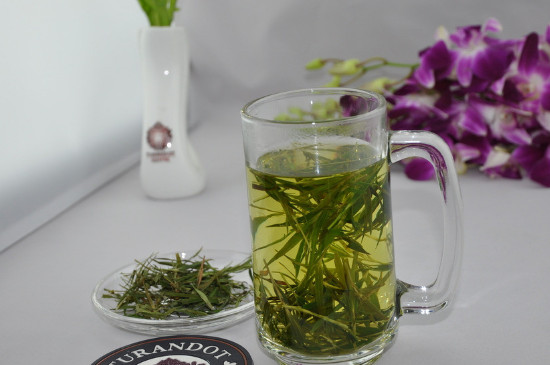 竹葉青茶泡不立起來怎么回事，竹葉青茶怎么泡立起來