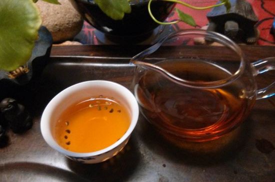 正山小種對胃好嗎，正山小種養(yǎng)胃還是傷胃