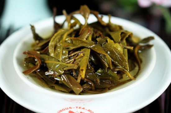 茯磚茶與普洱茶哪個(gè)好，茯茶和普洱茶口味區(qū)別