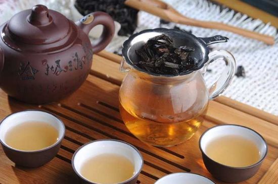 母樹大紅袍給誰喝了，為什么母樹大紅袍叫三棵六株？