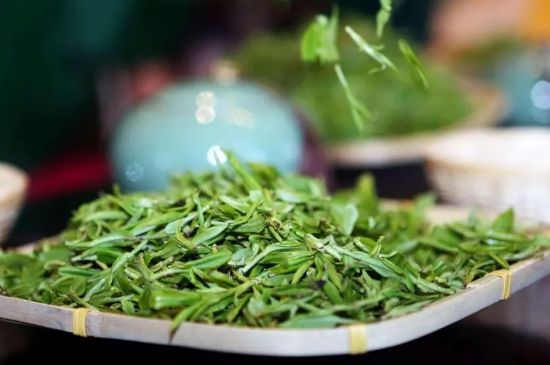 單樅茶什么季節(jié)最好喝，鳳凰單叢茶春茶好還是秋茶好？