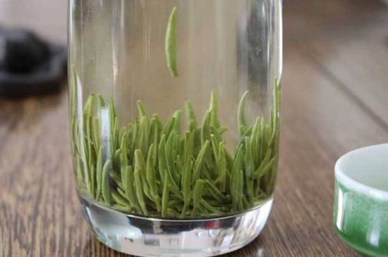 竹葉青和毛尖的區(qū)別，毛尖和竹葉青怎么分辨？