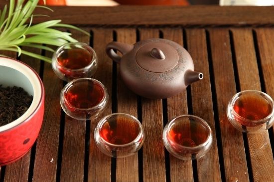 飯后多長(zhǎng)時(shí)間喝六堡茶最好，六堡茶一天喝多少