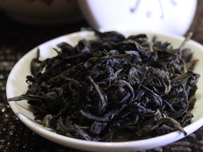 大紅袍好還是白茶好，福鼎白茶和大紅袍哪個貴？